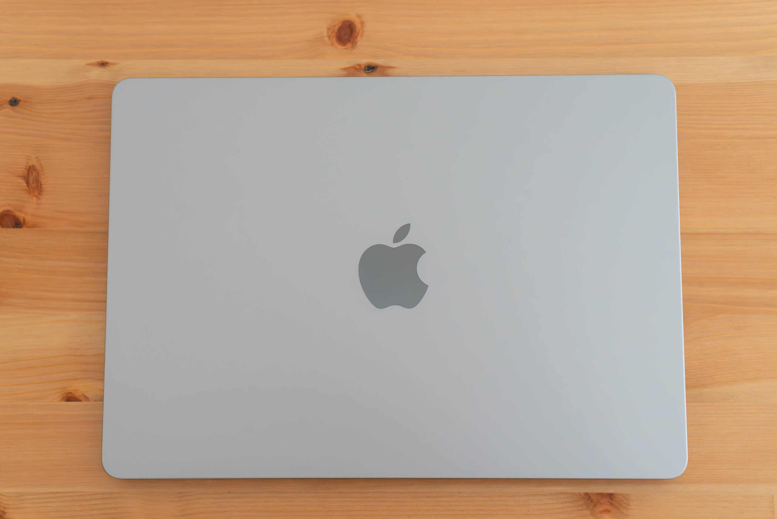 MacBook Air M3は待つべき？Macデビューしたら産業革命級の衝撃だった 