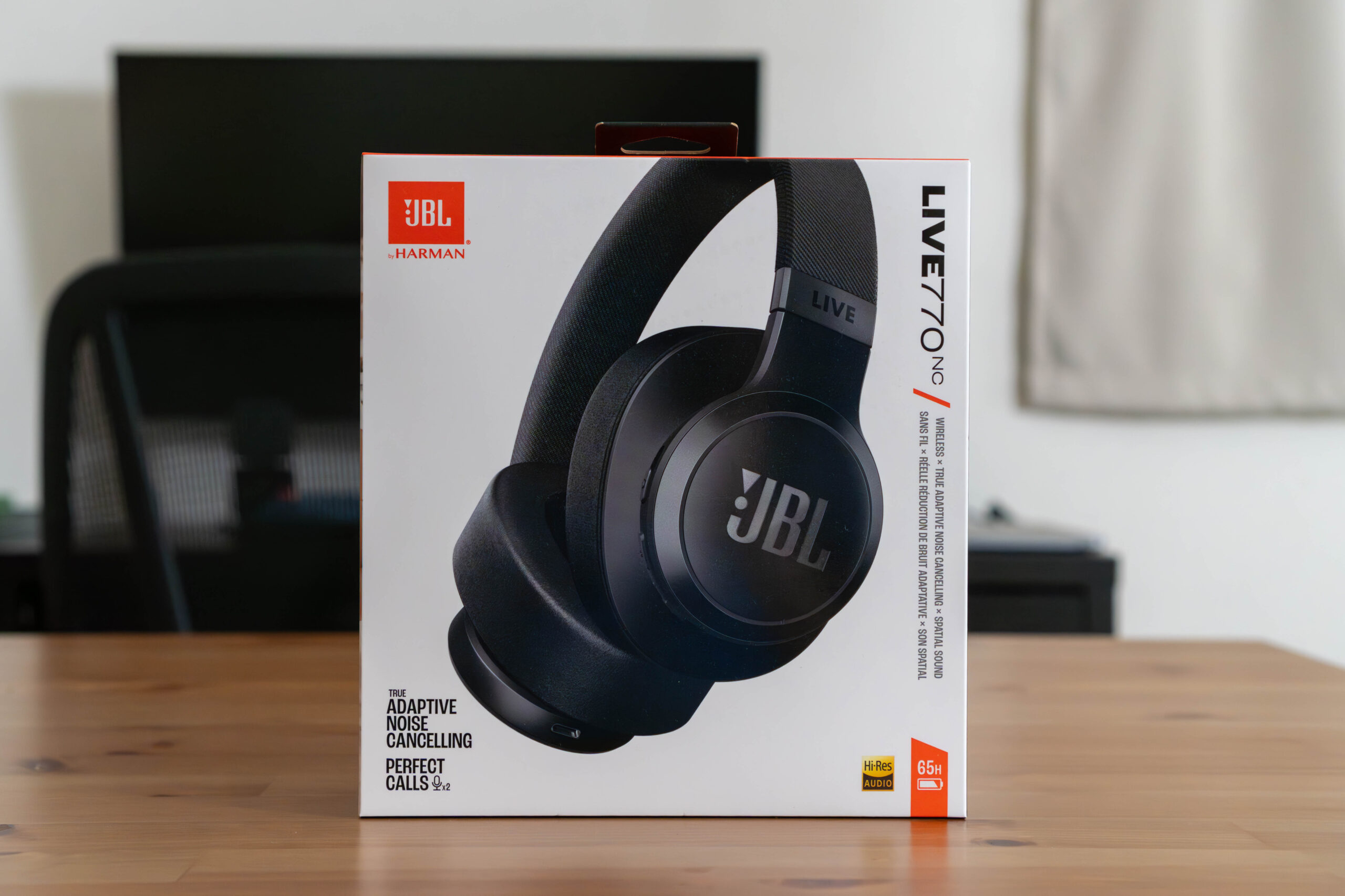 JBL LIVE770NC レビュー】 生活が豊かになるちょっといいヘッドホン 